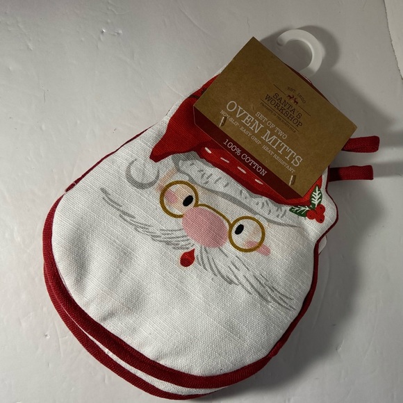 Holiday oven mitts - Picture 1 of 7